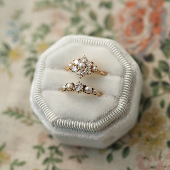 Seraphic ring gold ring, engagement ring wedding band pearl ring - Picture 6 of 6